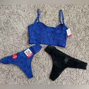 Parade Lace Bustier And Matching Thong Panties Size: XXXL